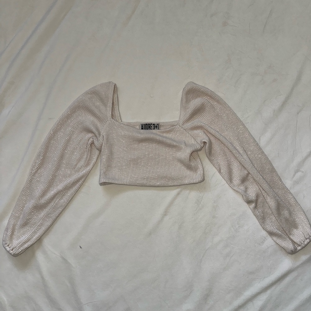 Boutique Cropped Long Sleeve